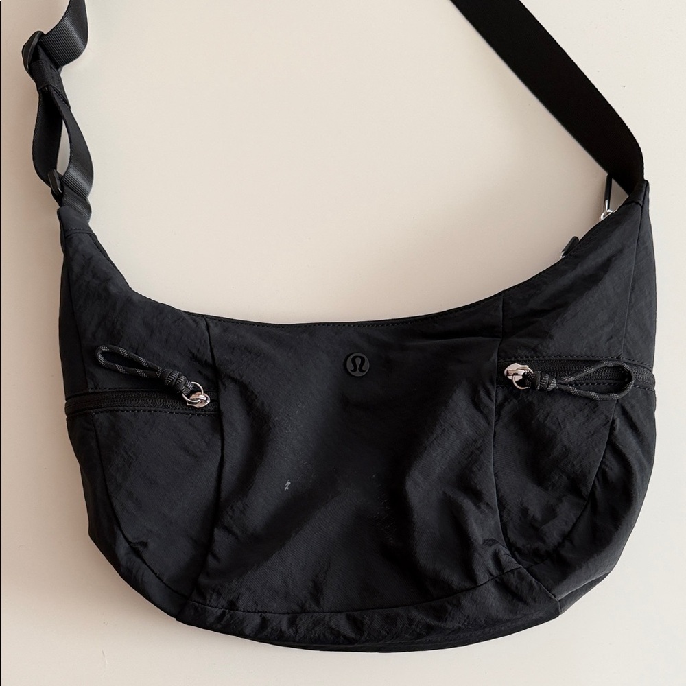 Slouchy Sling Bag 6L